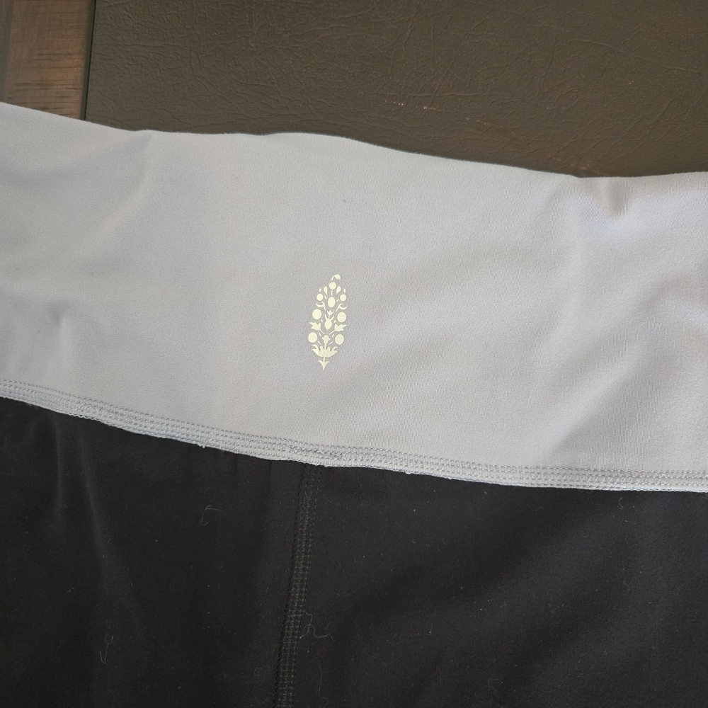 NWT Free People Movement by Free People Black and Platinum Leggings - Picture 5 of 5